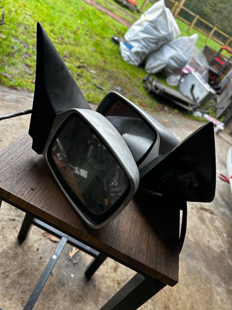 Ford Puma door mirrors