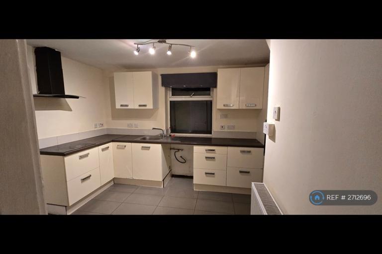 3 bedroom house in Poulter Street, Langwith, Mansfield, NG20 (3 bed) (#2712696)