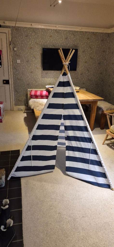 Striped Canvas Type Teepee with Natural Bamboo Support