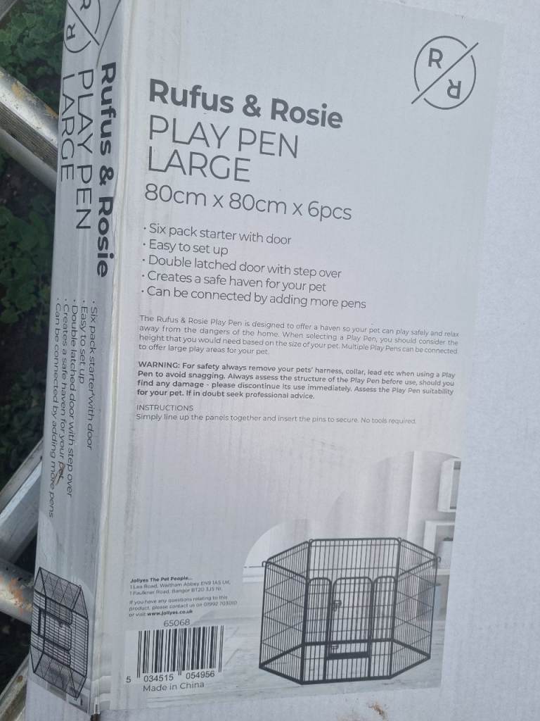 Rufus and rosie dog play pen