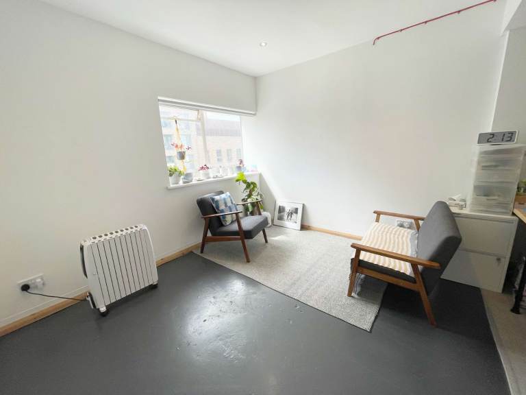 New Creative Space | Artist Studio | Office | Commercial Unit in Leytonstone East London E10 