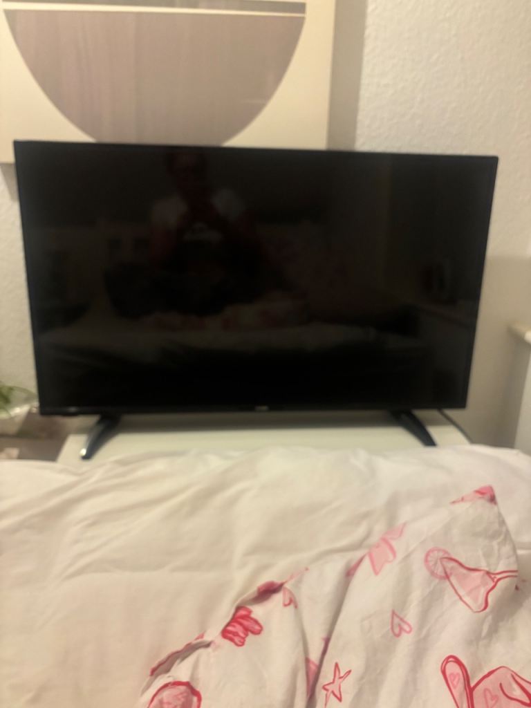 40” Luxor Smart Tv