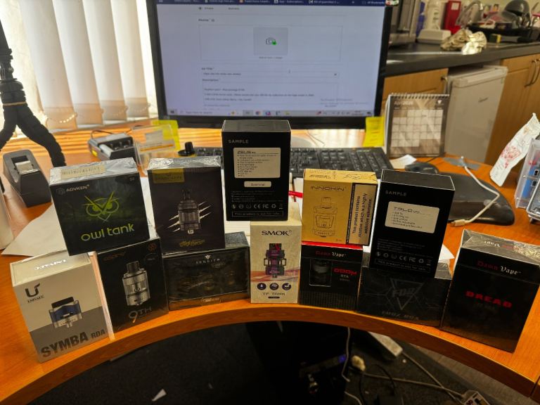 elfbar nachfüll pod läuft aus I Love Vapour, Leighton Buzzard | Tobacconists main image 1