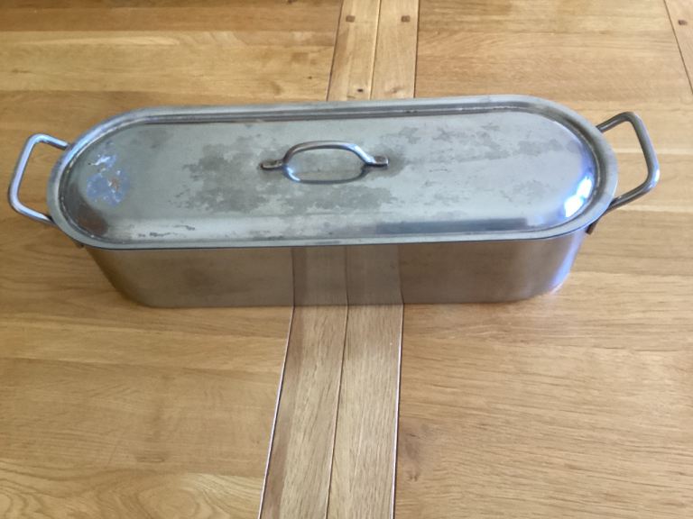 Vintage fish kettle/poacher  17”/43cm
