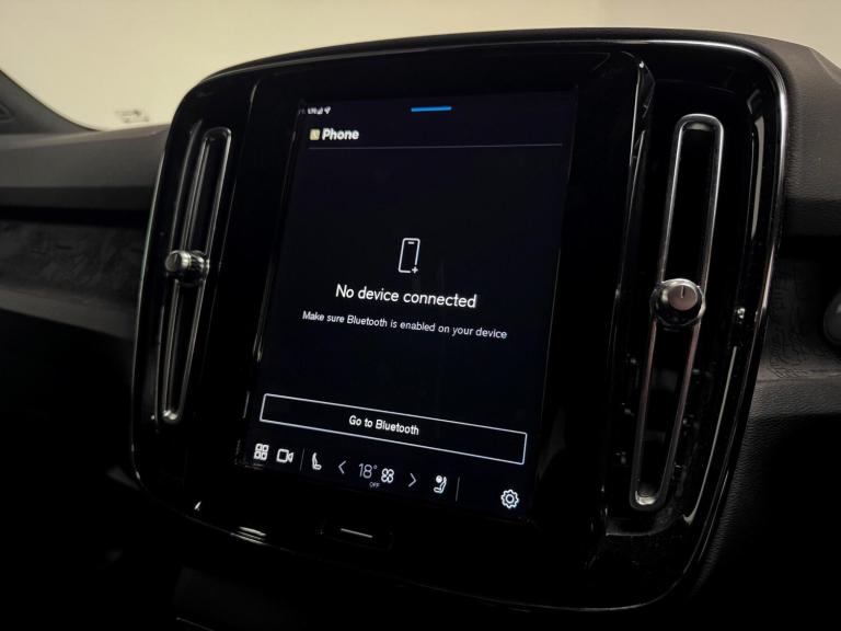 2023 Volvo XC40 Plus P8 AWD (408 hp) ESTATE Electric Automatic