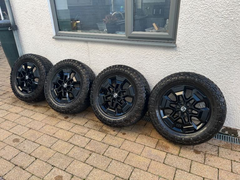 Nissan navara wheels and tyres