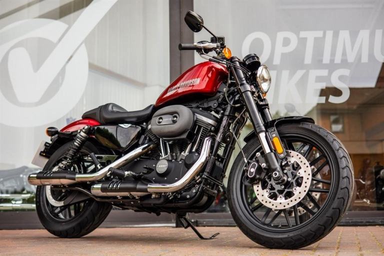Harley-Davidson Sportster ROADSTER ! SUPER LOW MILES ! STUNNING