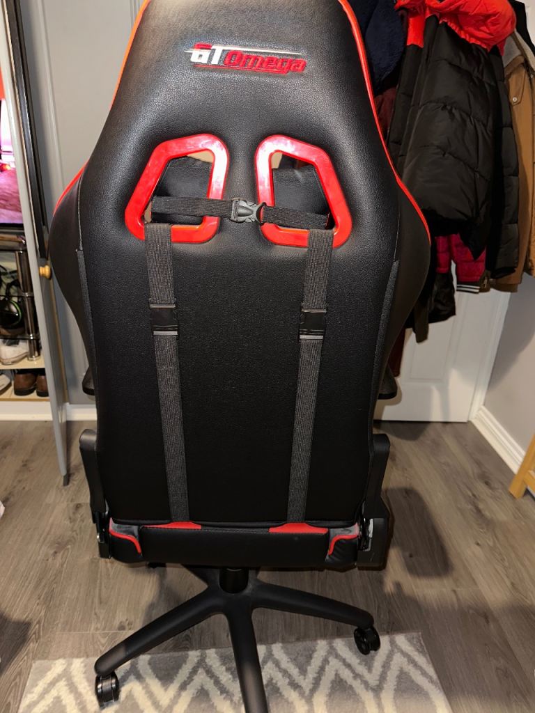 GT Omega Racing Chair