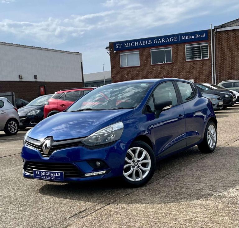 2017 Renault Clio 1.2 16V Play 5dr HATCHBACK PETROL Manual
