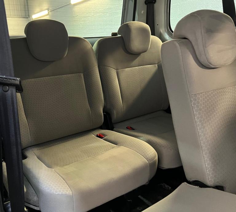 2016 Nissan eNV200 Evalia Tekna Auto 5dr (Rapid Plus, 7 Seat) MPV Electric Automatic