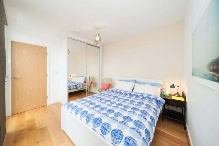 🪄🌸Huge Room in the Heart of Trendy Brick Lane | Couples Welcome & Bills Included!