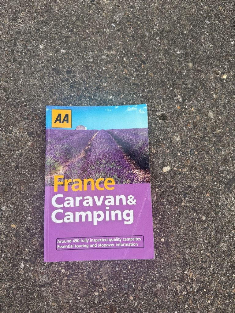 AA Caravan & Camping in France Book