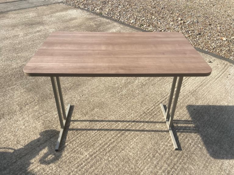 Caravan dinning table freestanding 2017 Bailey 