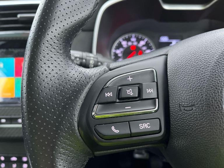 2018 MG/ MGF ZS 1.5 106PS 5 Speed VTi-TECH Excite Euro 6 (s/s) 5dr Red LOW MLS