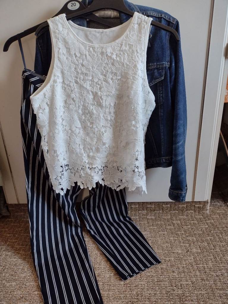 Ladies clothes 