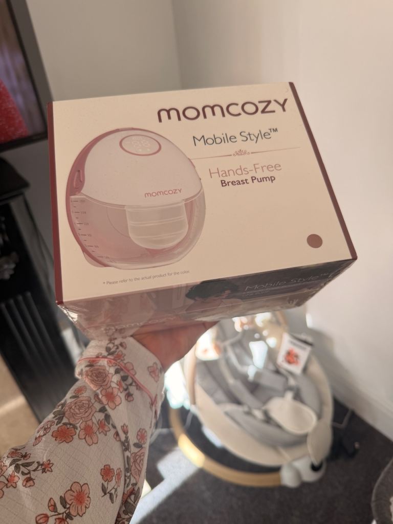 BRAND NEW MOMCOZY PUMP
