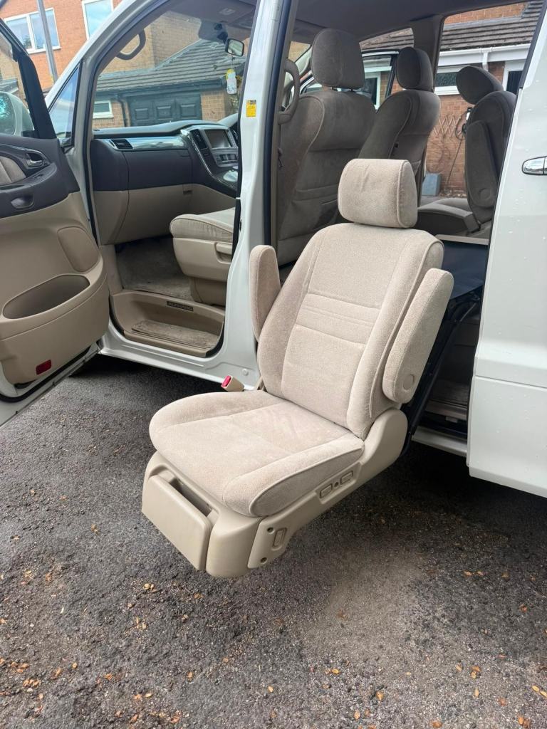 Toyota Alphard 2.4 Auto Hybrid Petrol 4WD Welcab Disabled Chair7 Seater MPV (L6)
