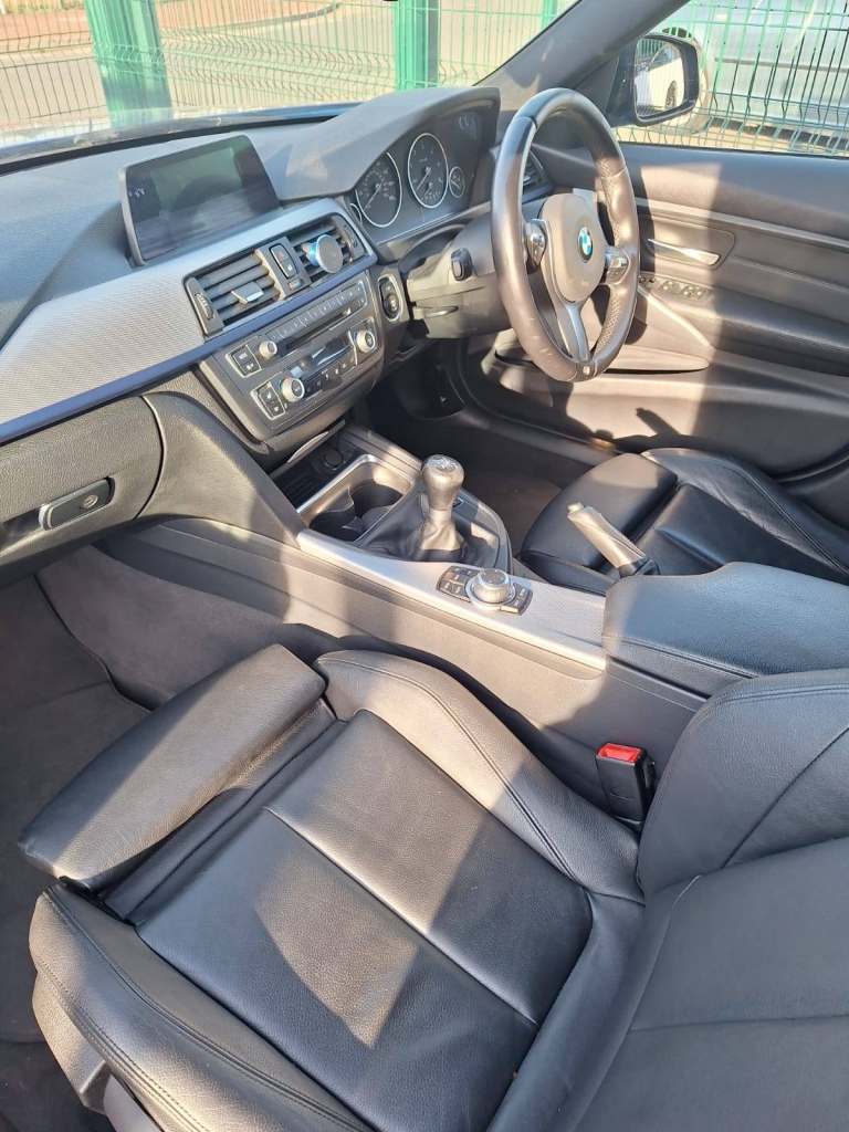 BMW 3 SERIES, Saloon, 2013, Manual, 2L engine size 4 doors