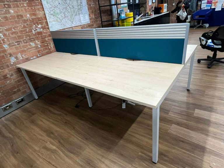 Steelcase 4-Person Bench Desking, Maple / White, Desktop Screen, W1200mm