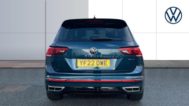 2022 Volkswagen Tiguan 2.0 TDI 200 4Motion R-Line 5dr DSG ESTATE DIESEL Automatic