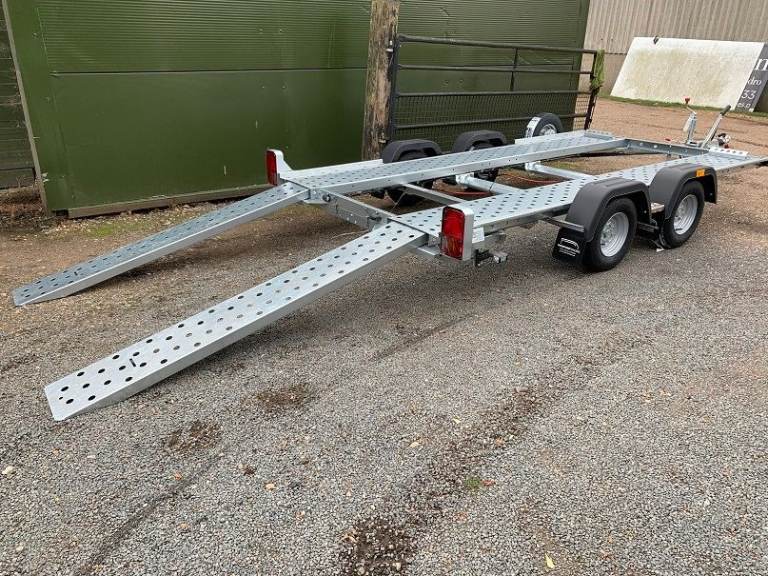 WOODFORDS Car Transporter Twin Axle with Ramps Trailer 12' x 5' 10" - WBT 050