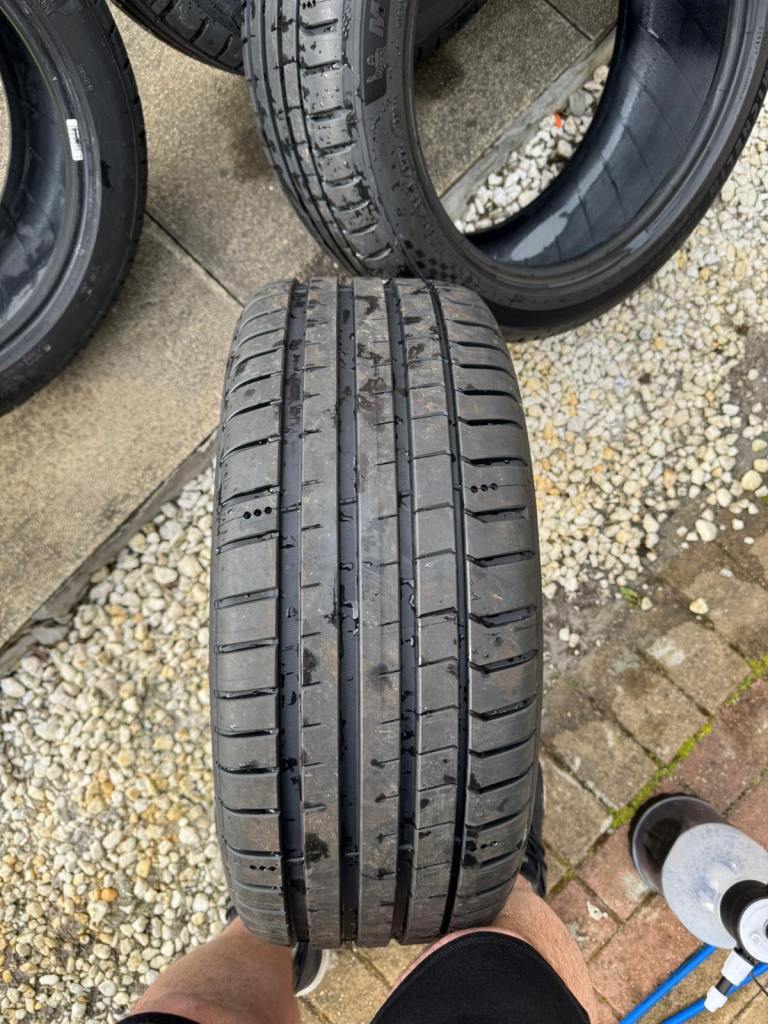 225/45/R17 Michelin sport. 