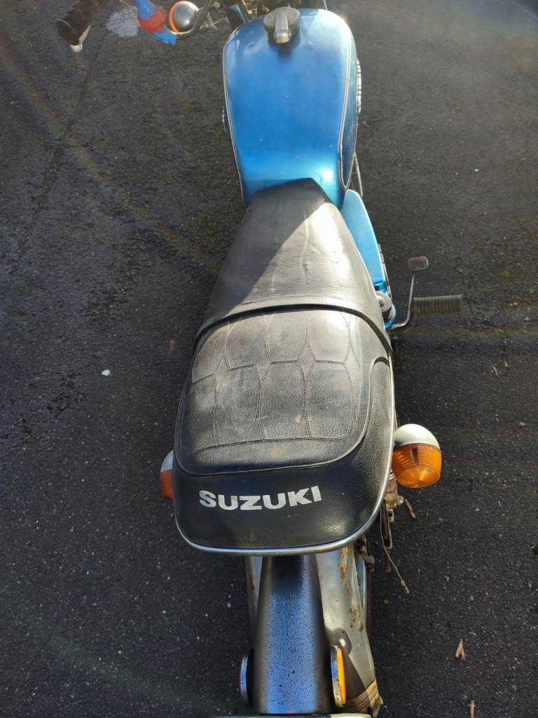 SUZUKI GT250 L (1974) None-Runner Spares or Repair (Includes 2x engines & much more) 