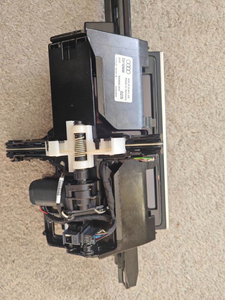 Genuine Audi C7 A6 8inch screen and 4G2919601AE 