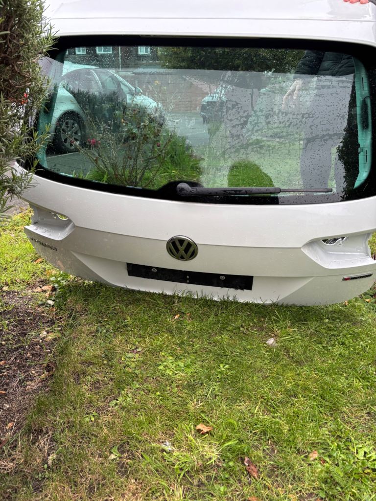 Tiguan motion 4by4 boot 