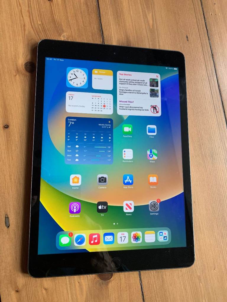 APPLE IPAD 8 10.2 INCH 32GB IOS26 BLACK WIFI GREAT CONDITION -can deliver