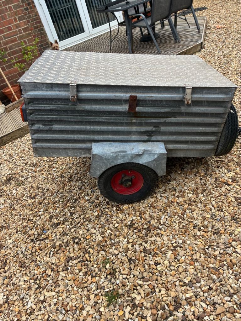 Trailer