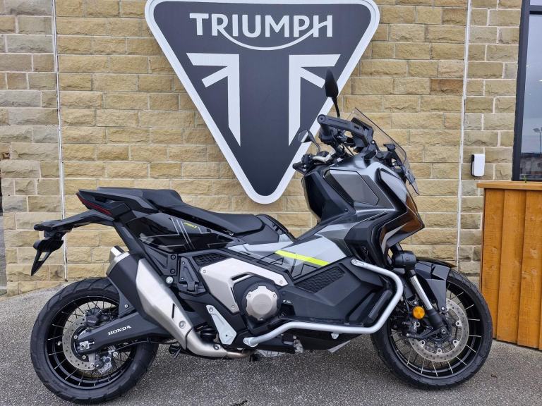 2024 Honda X-ADV 750-R - 1 Owner Low mileage Special Edition Heated grips 