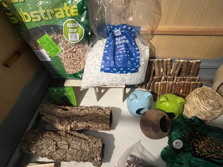 Hamster cage, food and accessories 