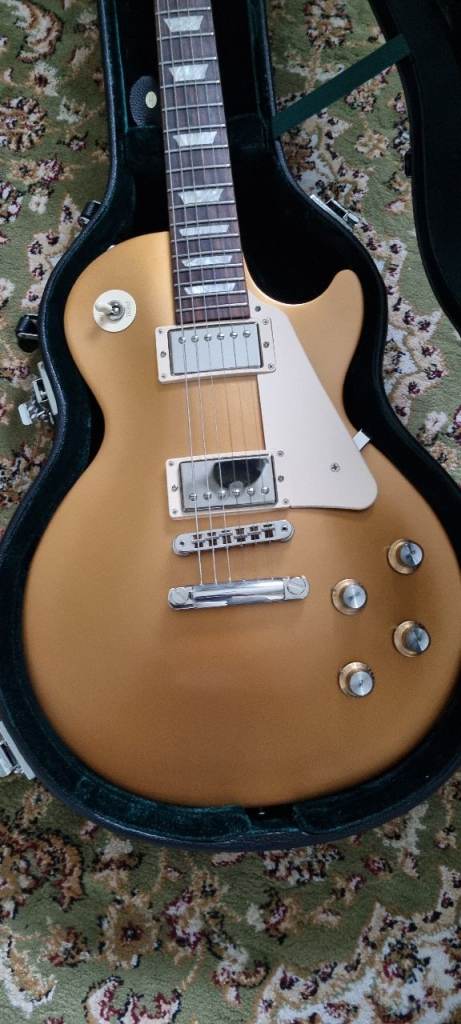 Gibson 60,s tribute goldtop les paul