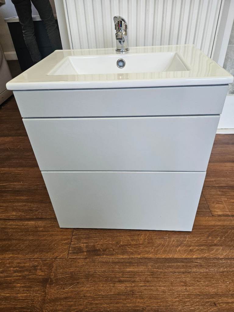 Brand new Nuie Vanity unit with Sink