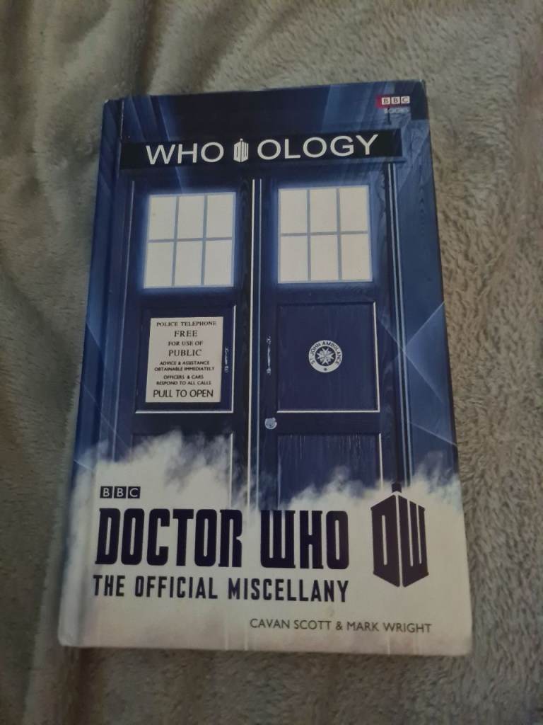 Doctor Who Whoology Book