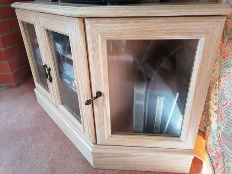 TV cabinet 