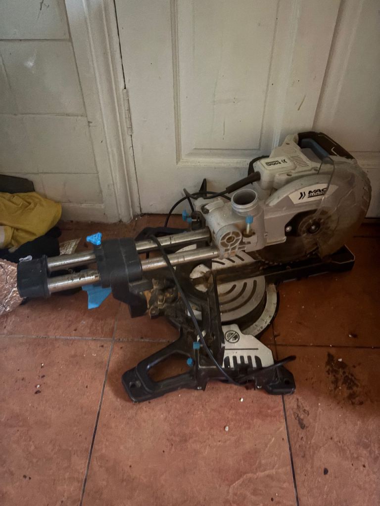 Mac alister chop sae