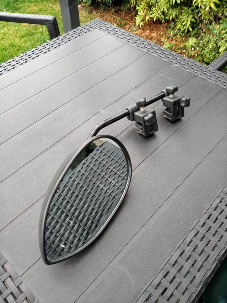 Mirror for towing caravan/trailer L/H