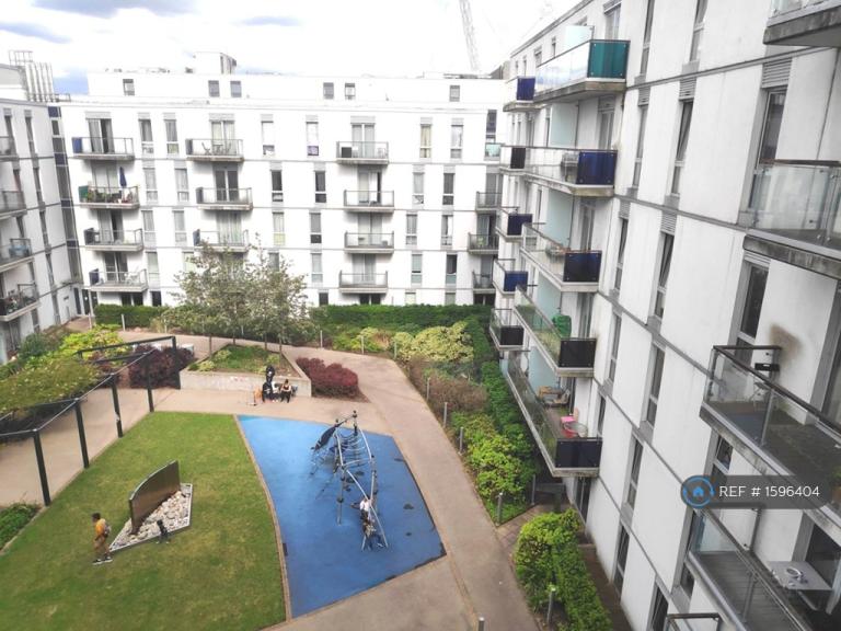 2 bedroom flat in Quadrant Court, Wembley, HA9 (2 bed) (#1596404)