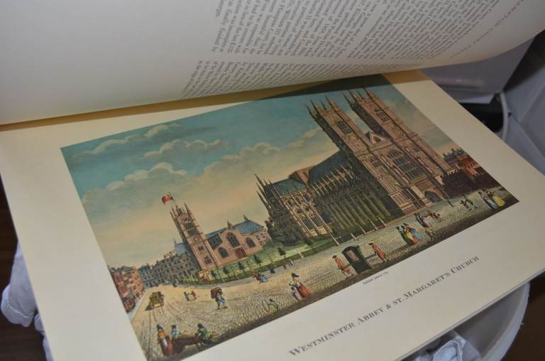 BARGAIN ***   OLD LONDON ARIEL PRESS AMAZING COLOUR PICTURES