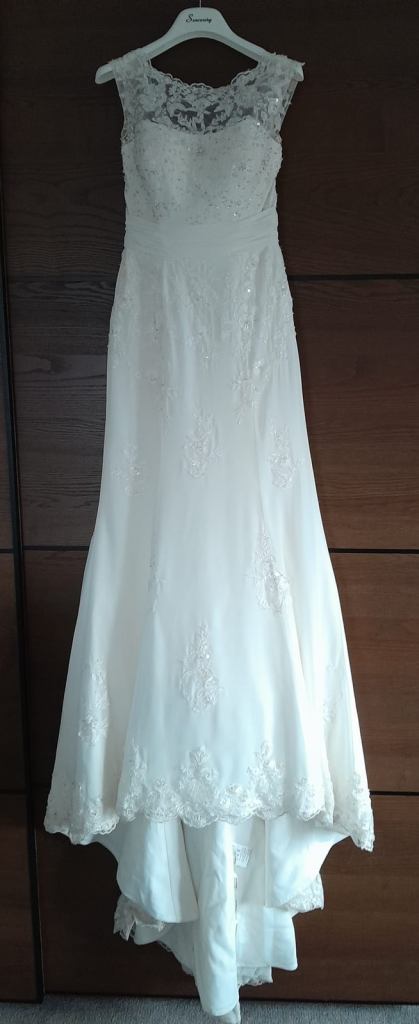 Wedding Dress, Beautiful, Size 10 curvy  