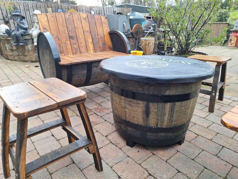 Garden patio bar mancave pub furniture 