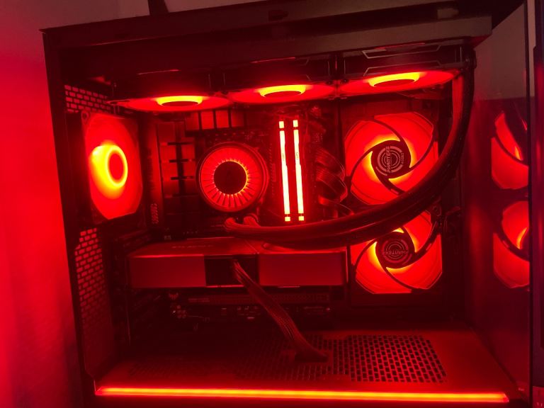 High end gaming/editing pc with 2 asus 120 hrtz monitors