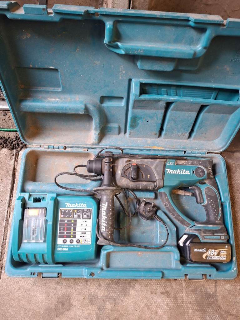 Makita Power Tool Set with Charger and Batteries