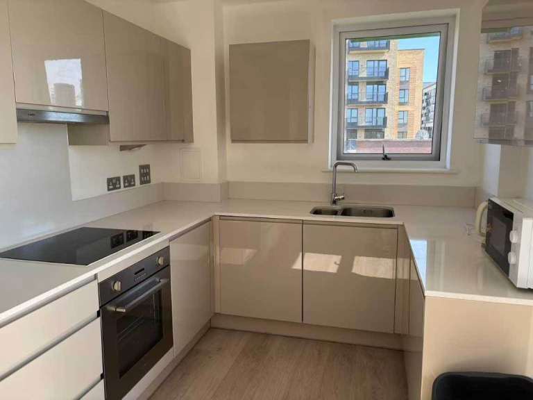 2 bedrooms flat at Wembley Park for rent 