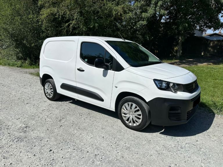 ***ONLY 45,000 MILES*** PEUGEOT PARTNER PROFESSIONAL 1.5 HDI DIESEL 2022 71-REG EXCELLENT CONDITION