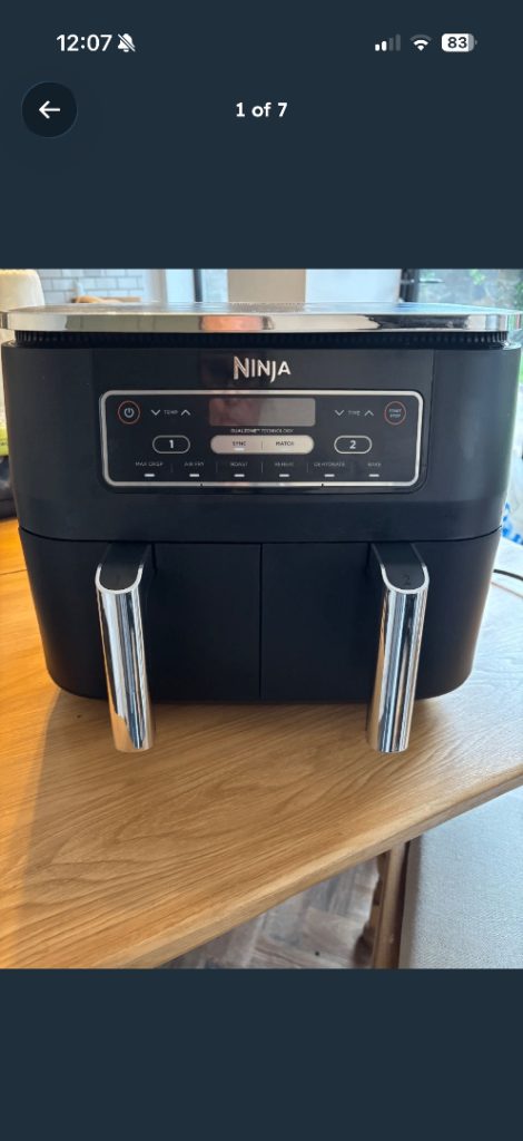 Ninja dual  air fryer 2 months old 