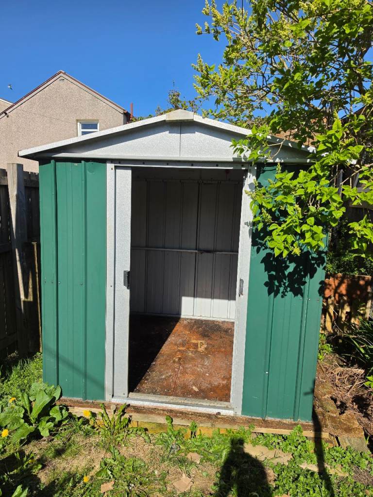 Garden Shed - £100 