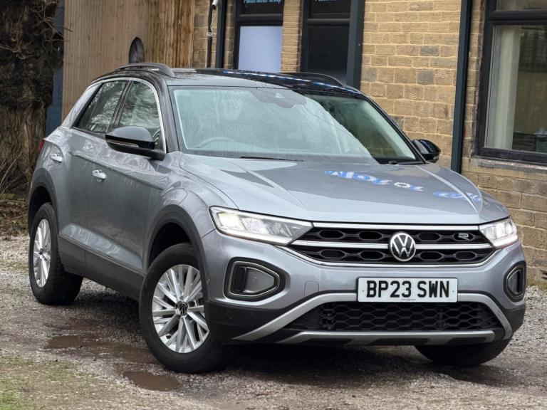 2023 Volkswagen T-Roc 1.5 TSI Life Euro 6 (s/s) 5dr HATCHBACK Petrol Manual